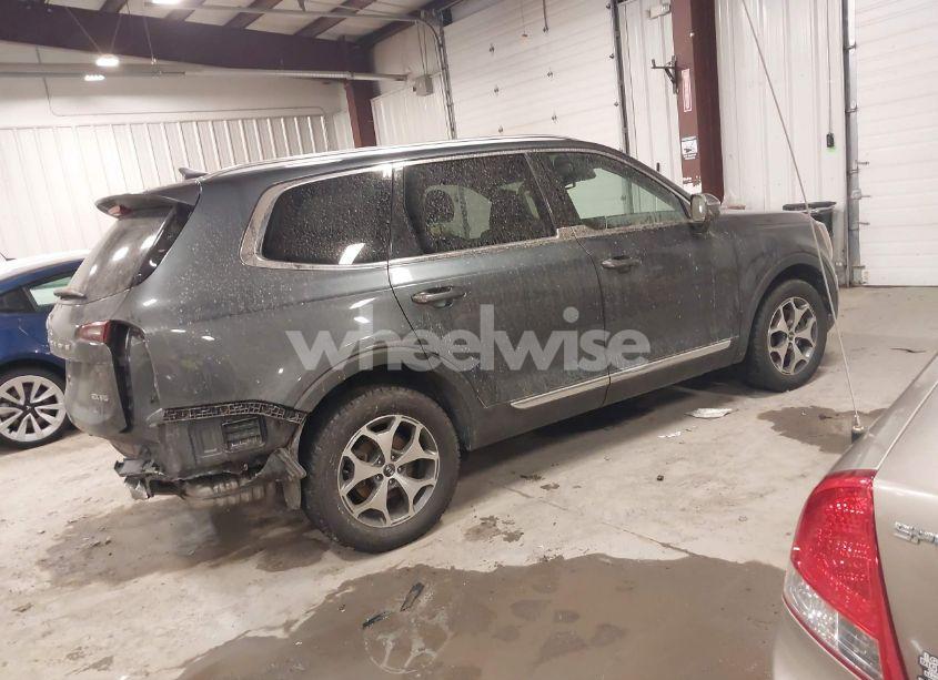 Photo 4 of 2021 Kia Telluride EX (VIN 5XYP34HC3MG150535)