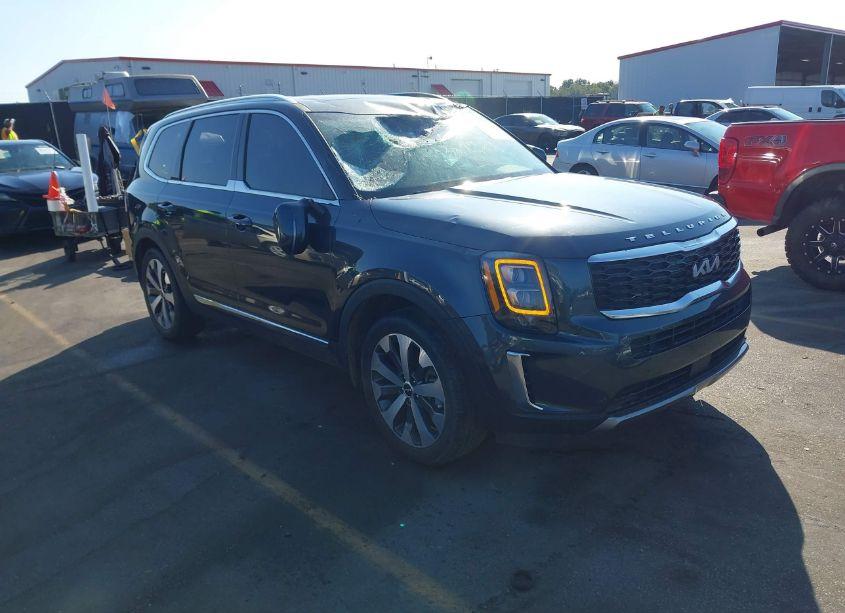 2022 Kia Telluride EX (VIN 5XYP34HC3NG226577) main photo