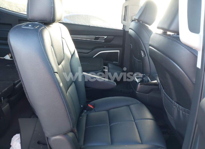 Photo 8 of 2022 Kia Telluride EX (VIN 5XYP34HC4NG279742)