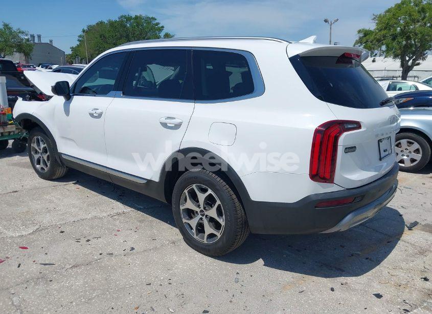 Photo 3 of 2022 Kia Telluride EX (VIN 5XYP34HC4NG319365)