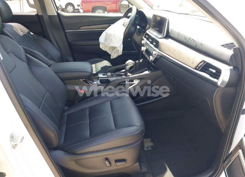 Photo 5 of 2022 Kia Telluride EX (VIN 5XYP34HC4NG319365)