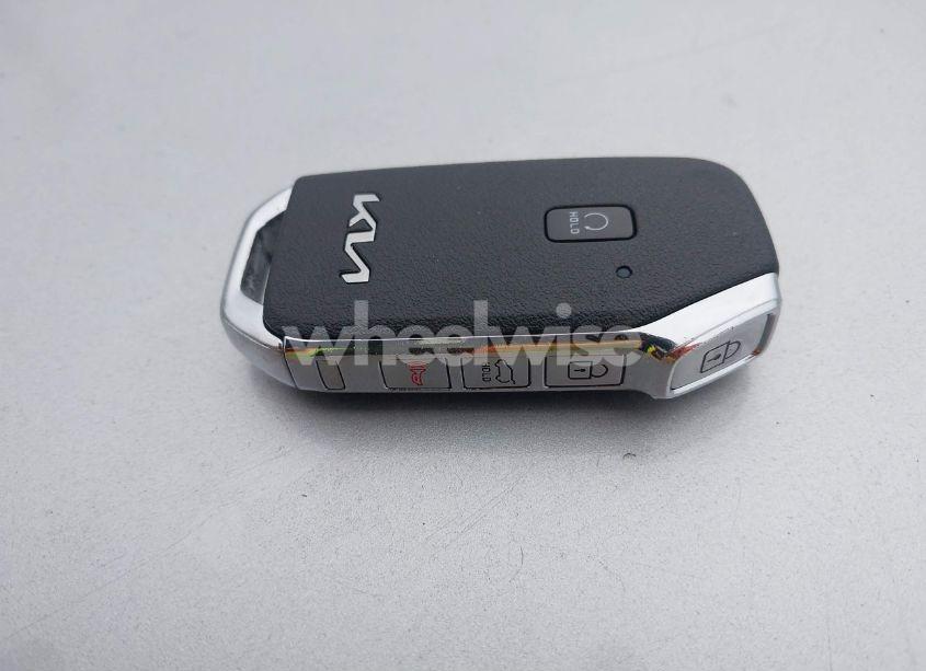 Photo 11 of 2022 Kia Telluride EX (VIN 5XYP34HC5NG290362)