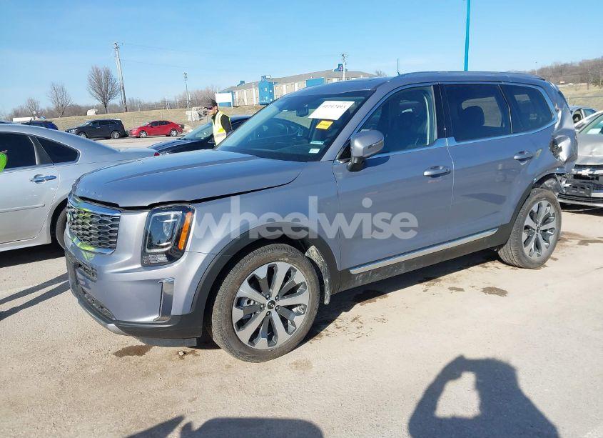 Photo 2 of 2020 Kia Telluride EX (VIN 5XYP34HC6LG086196)
