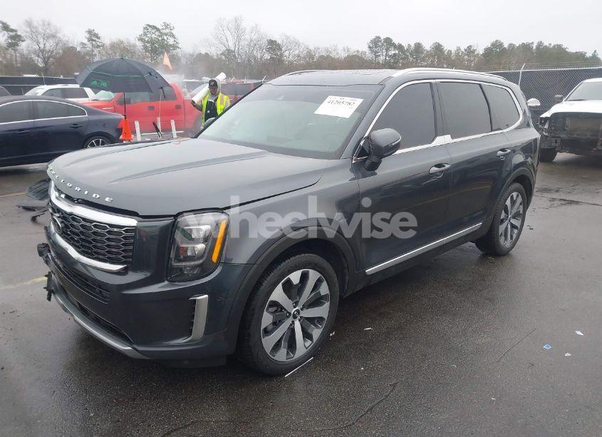Photo 2 of 2021 Kia Telluride EX (VIN 5XYP34HC6MG151355)