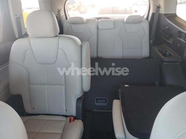 Photo 4 of 2022 KIA TELLURIDE EX (VIN 5XYP34HC6NG251845)