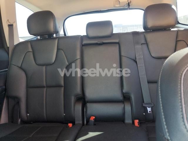 Photo 4 of 2022 KIA TELLURIDE EX (VIN 5XYP34HC6NG269844)
