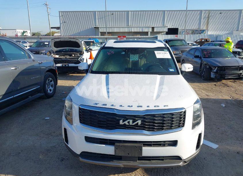 Photo 6 of 2022 Kia Telluride EX (VIN 5XYP34HC6NG290855)