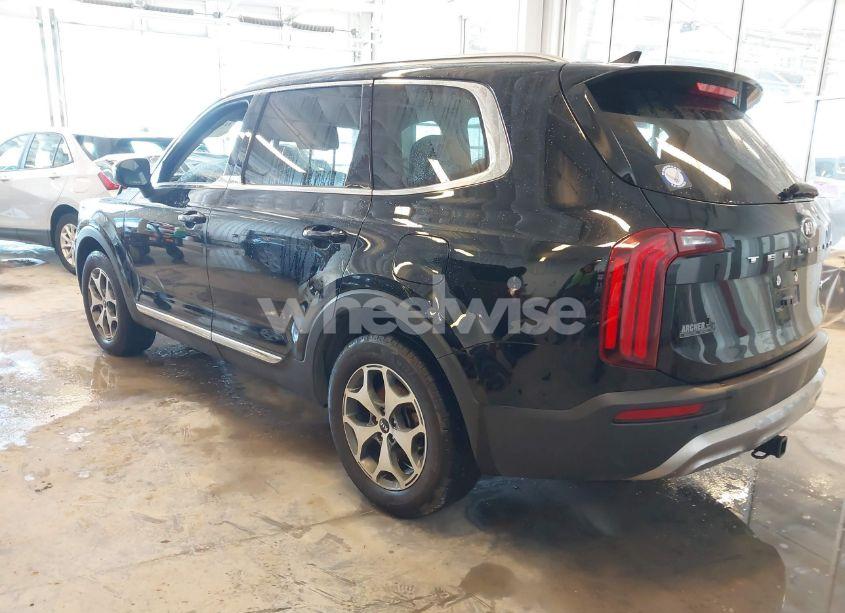 Photo 3 of 2020 Kia Telluride EX (VIN 5XYP34HC7LG038576)