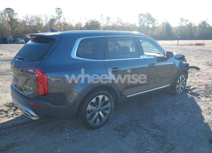 Photo 4 of 2020 Kia Telluride EX (VIN 5XYP34HC8LG092131)