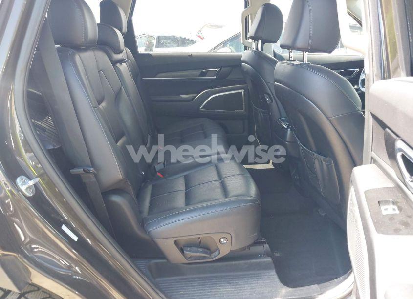 Photo 8 of 2022 Kia Telluride EX (VIN 5XYP34HC8NG219771)