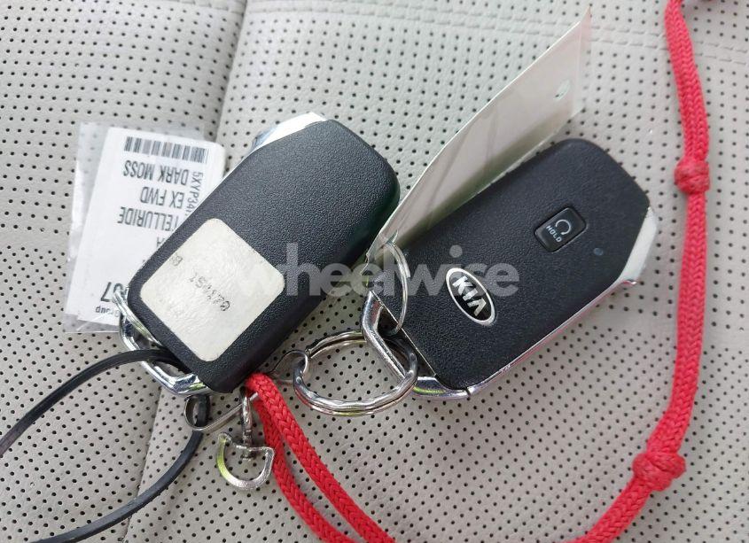 Photo 11 of 2021 Kia Telluride EX (VIN 5XYP34HC9MG154170)