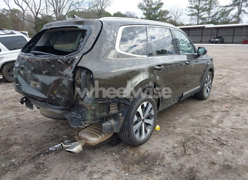 Photo 4 of 2021 Kia Telluride EX (VIN 5XYP34HC9MG154170)