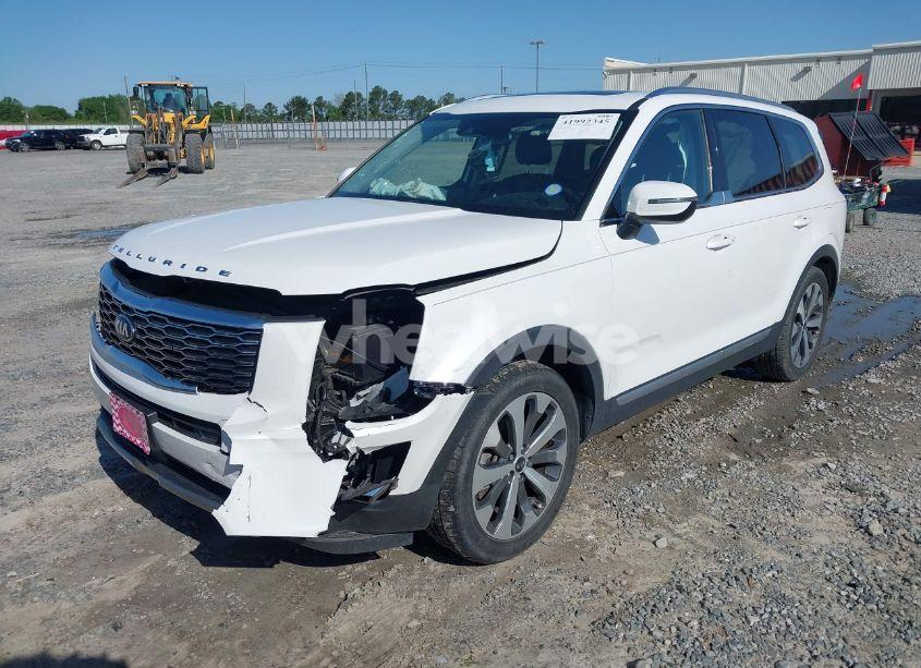 Photo 2 of 2020 Kia Telluride EX (VIN 5XYP34HCXLG071376)