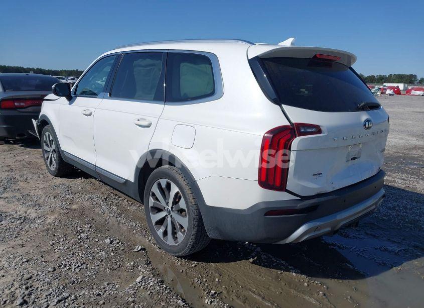 Photo 3 of 2020 Kia Telluride EX (VIN 5XYP34HCXLG071376)