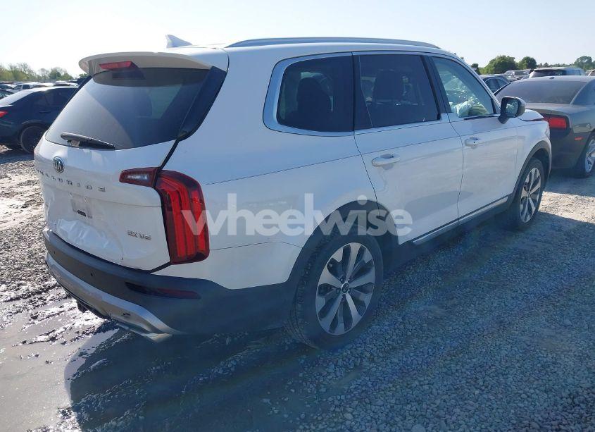 Photo 4 of 2020 Kia Telluride EX (VIN 5XYP34HCXLG071376)