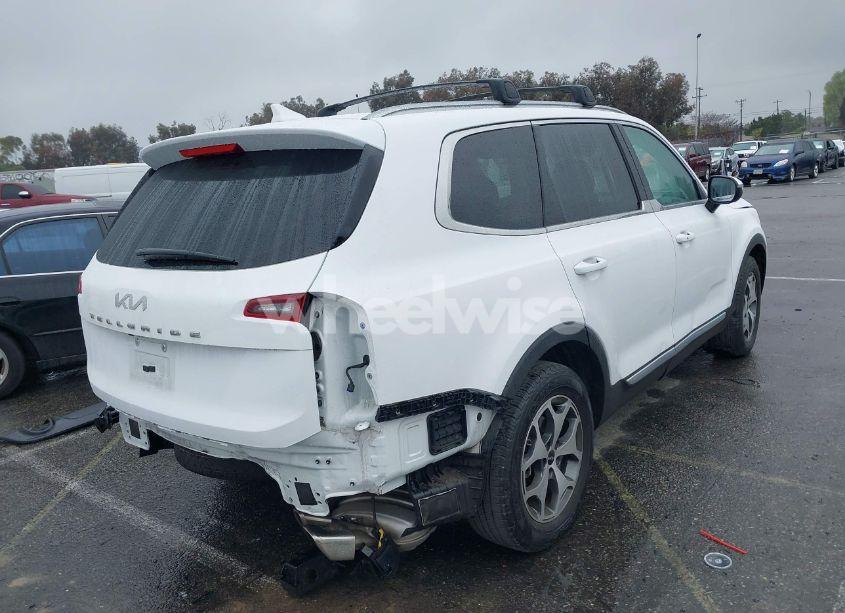 Photo 4 of 2022 Kia Telluride EX (VIN 5XYP34HCXNG275288)