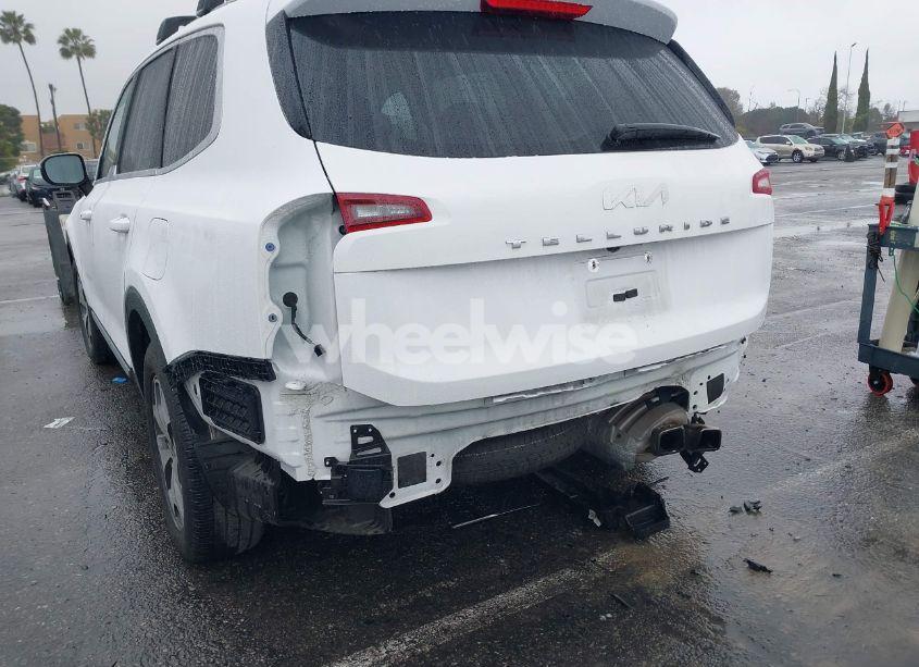 Photo 6 of 2022 Kia Telluride EX (VIN 5XYP34HCXNG275288)