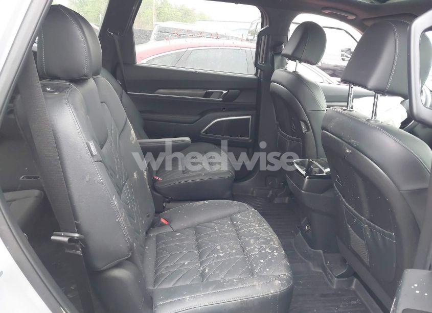 Photo 8 of 2024 Kia Telluride EX X-LINE (VIN 5XYP3DGC0RG501992)