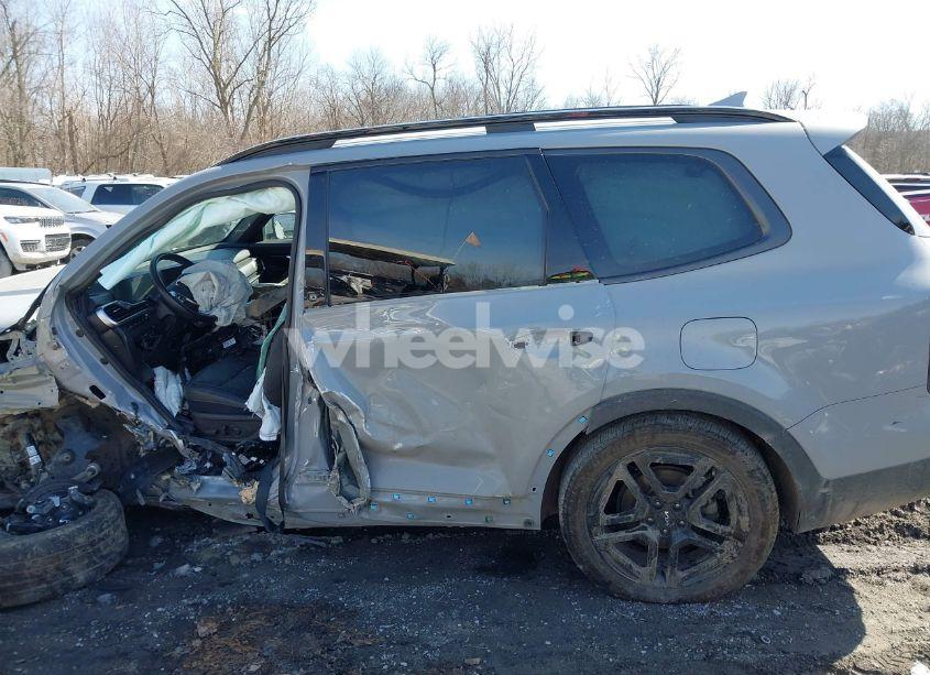 Photo 14 of 2024 Kia Telluride EX X-LINE (VIN 5XYP3DGC1RG418796)