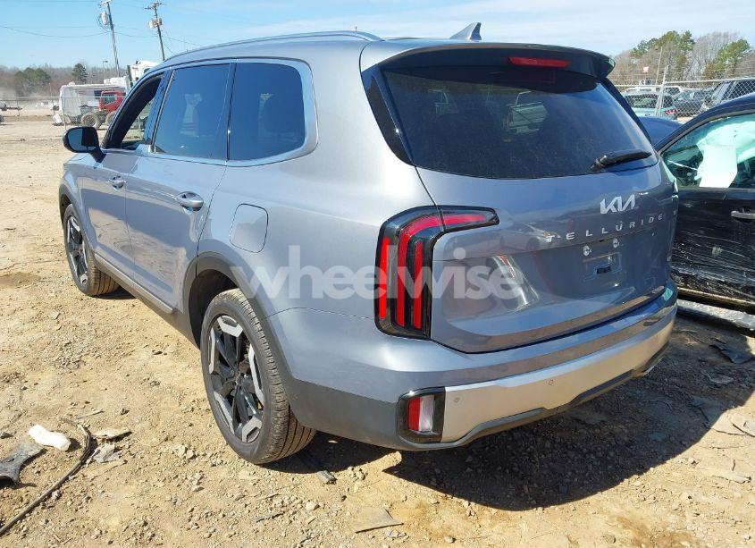 Photo 3 of 2024 Kia Telluride EX (VIN 5XYP3DGC1RG492199)