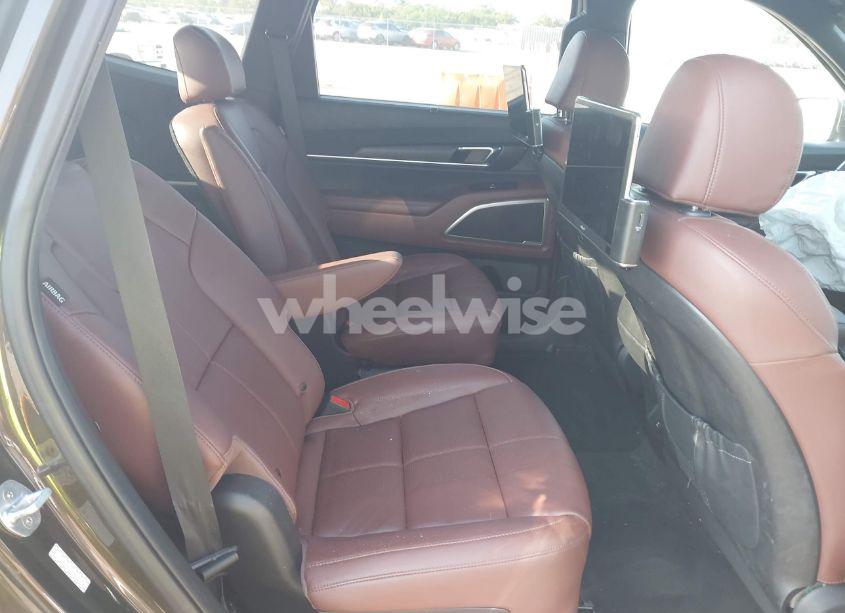 Photo 8 of 2023 Kia Telluride EX (VIN 5XYP3DGC2PG354460)