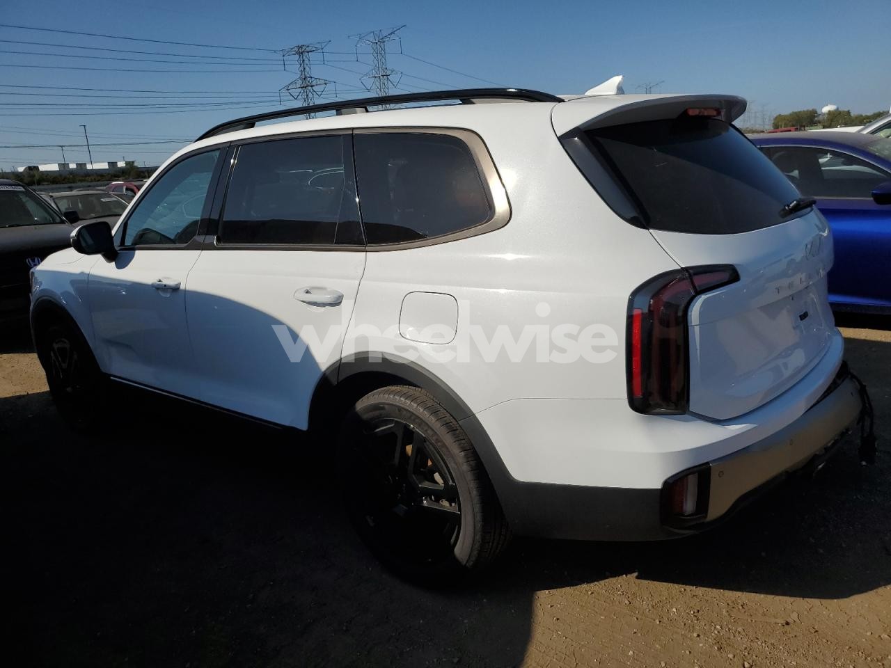 Photo 2 of 2023 KIA TELLURIDE EX (VIN 5XYP3DGC4PG354668)