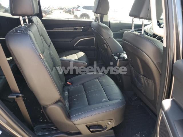 Photo 4 of 2024 KIA TELLURIDE EX (VIN 5XYP3DGC6RG507036)