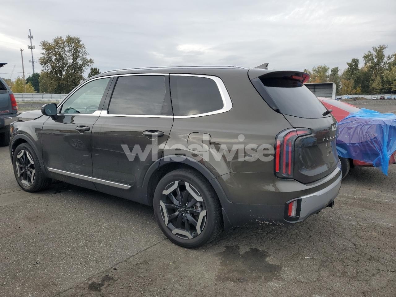 Photo 2 of 2023 KIA TELLURIDE EX (VIN 5XYP3DGC8PG396910)