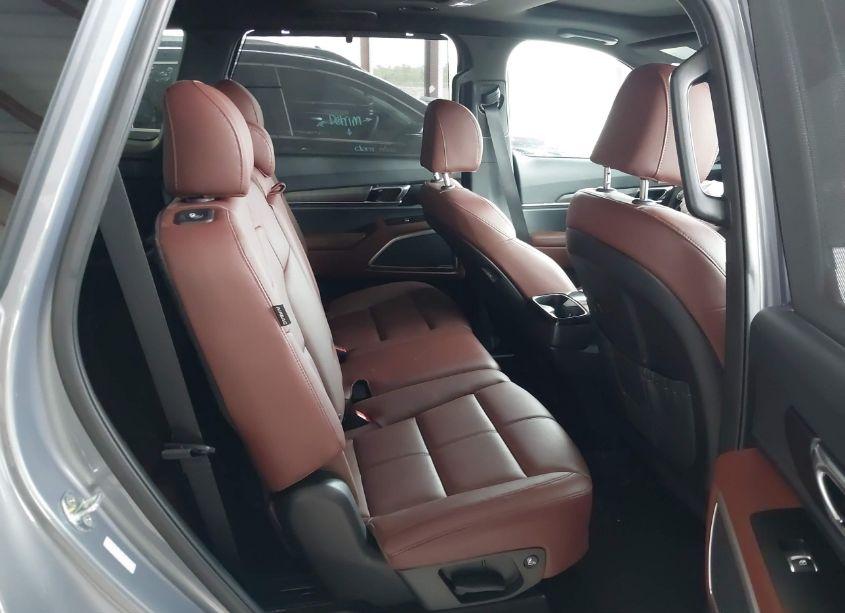 Photo 8 of 2023 Kia Telluride EX (VIN 5XYP3DGC9PG333606)