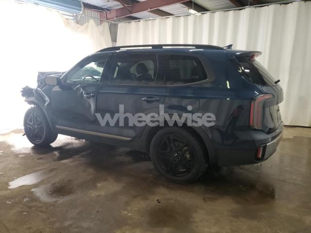 Photo 2 of 2023 KIA TELLURIDE EX (VIN 5XYP3DGCXPG396410)