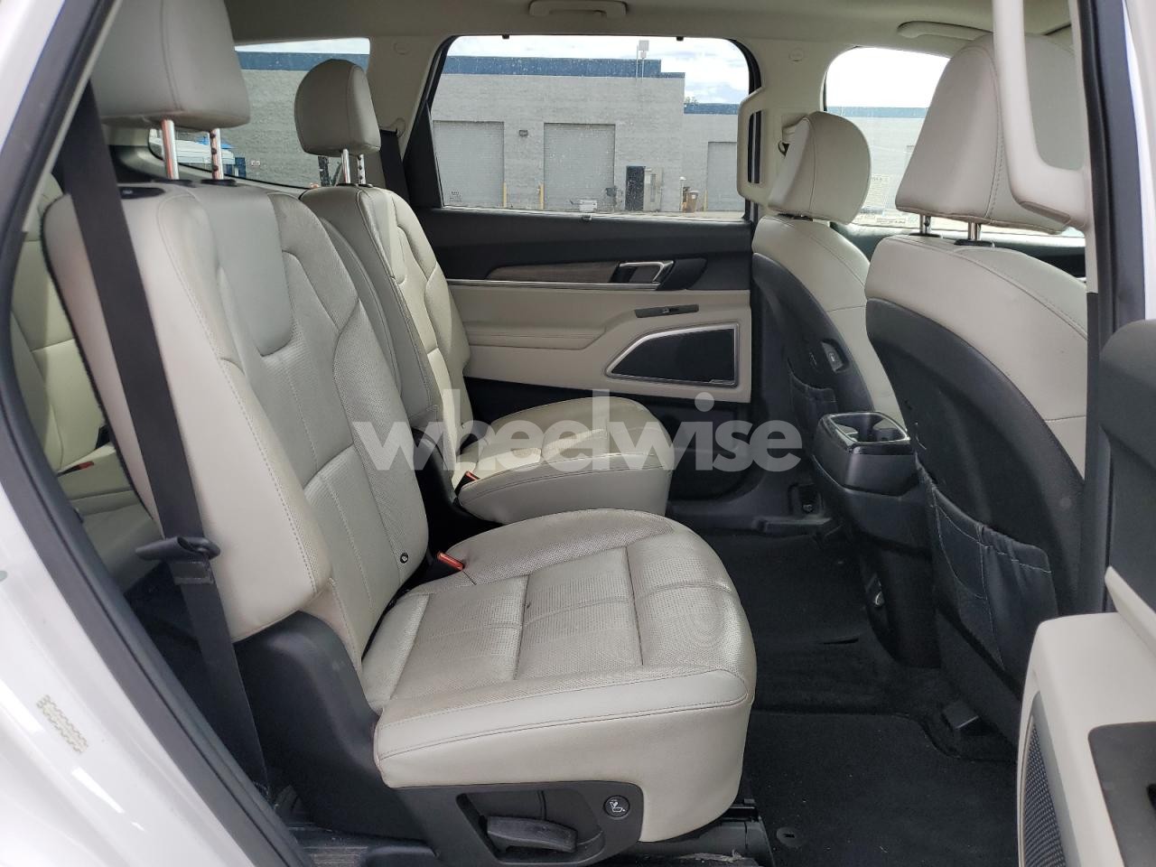 Photo 11 of 2022 KIA TELLURIDE EX (VIN 5XYP3DHC0NG250240)