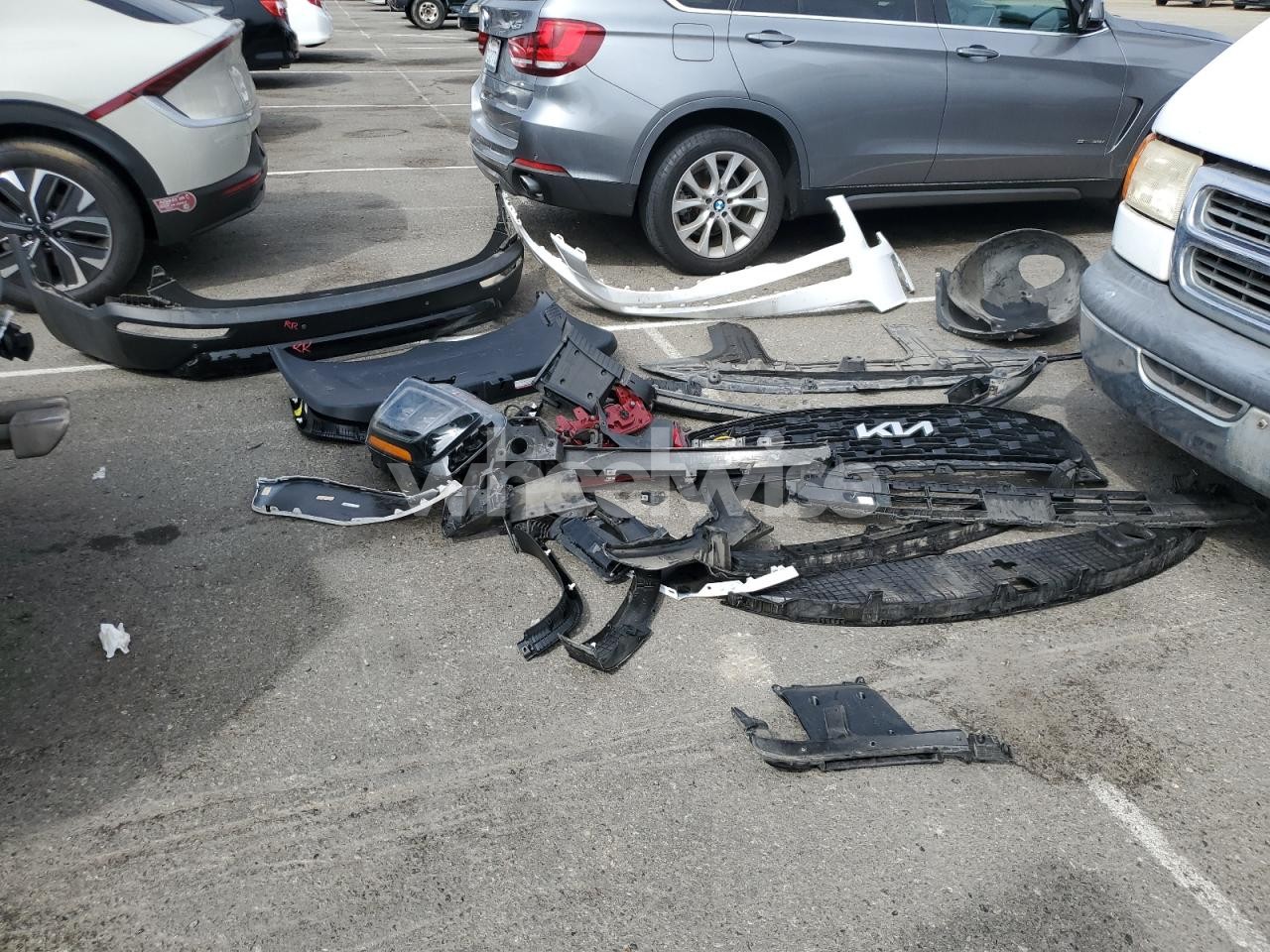 Photo 13 of 2022 KIA TELLURIDE EX (VIN 5XYP3DHC0NG250240)