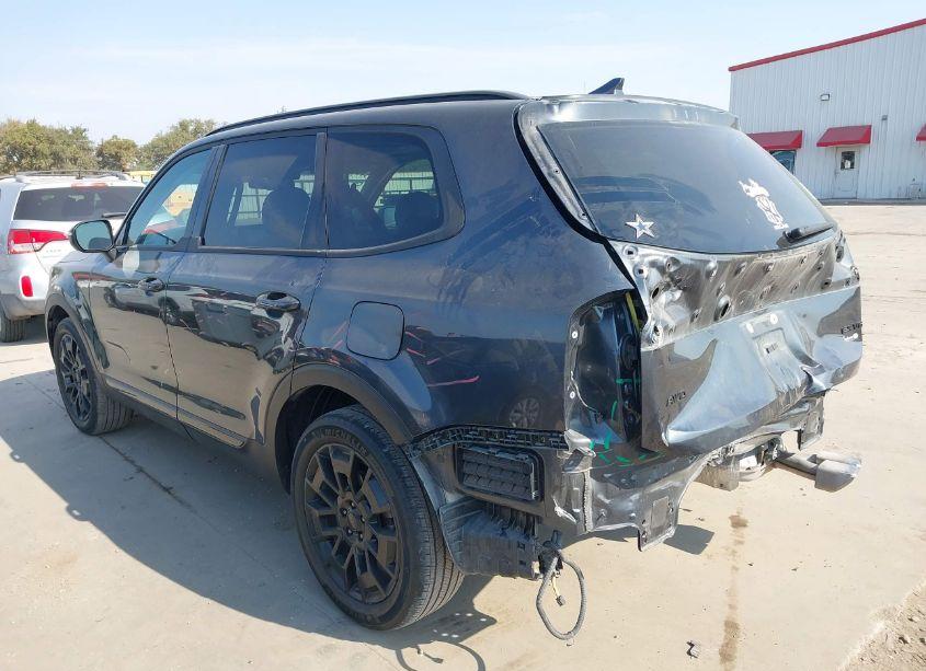 Photo 3 of 2021 Kia Telluride EX (VIN 5XYP3DHC2MG191416)