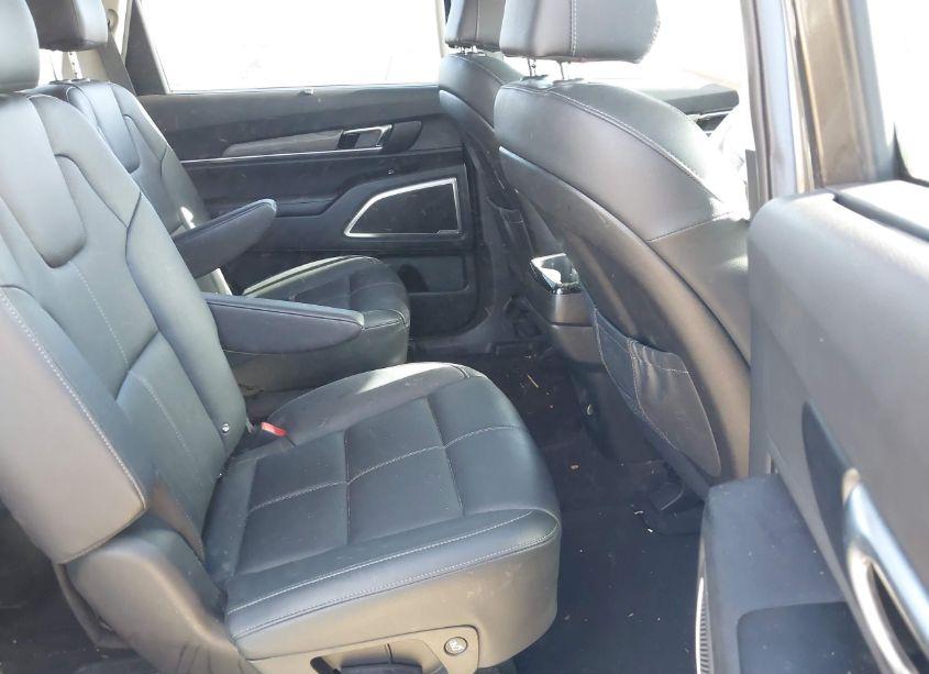 Photo 8 of 2022 Kia Telluride EX (VIN 5XYP3DHC2NG283157)