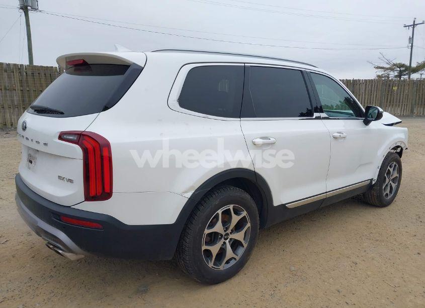 Photo 4 of 2020 Kia Telluride EX (VIN 5XYP3DHC3LG040986)