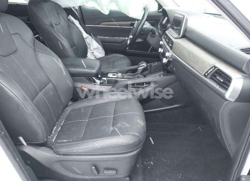 Photo 5 of 2021 Kia Telluride EX (VIN 5XYP3DHC3MG188864)