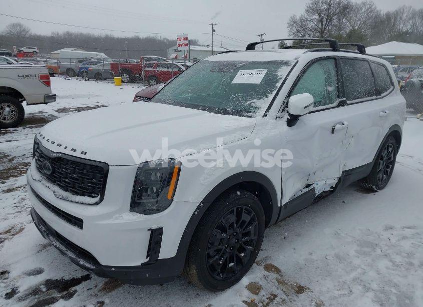 Photo 6 of 2021 Kia Telluride EX (VIN 5XYP3DHC3MG188864)