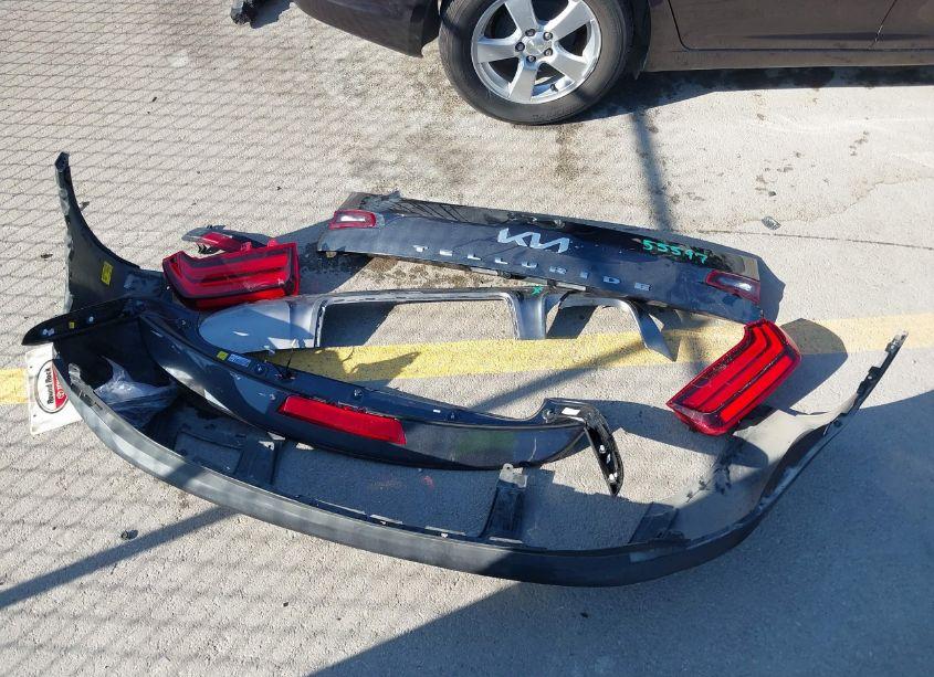 Photo 12 of 2022 Kia Telluride EX (VIN 5XYP3DHC3NG317817)