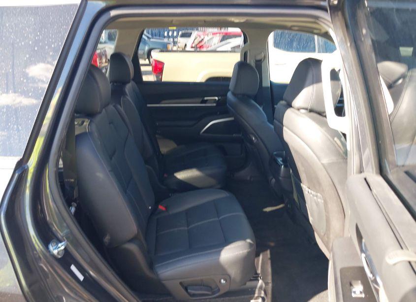 Photo 8 of 2022 Kia Telluride EX (VIN 5XYP3DHC3NG317817)