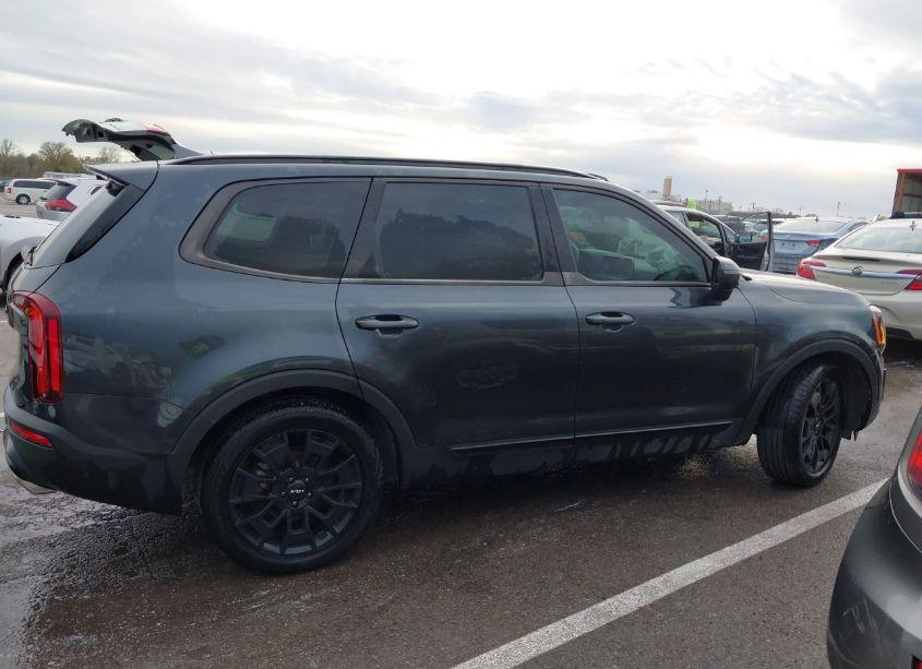 Photo 13 of 2022 Kia Telluride EX (VIN 5XYP3DHC4NG227057)