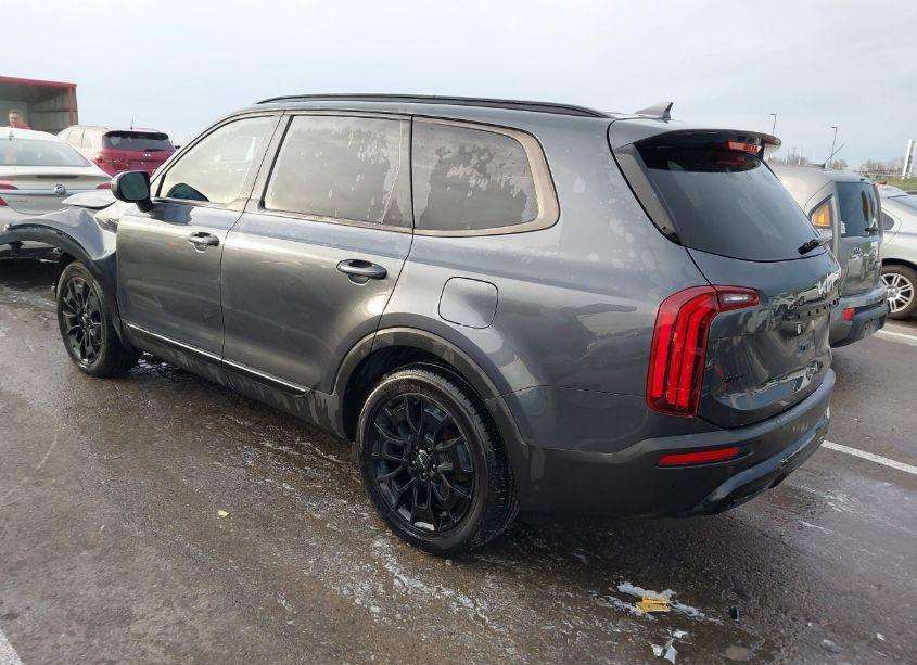 Photo 3 of 2022 Kia Telluride EX (VIN 5XYP3DHC4NG227057)