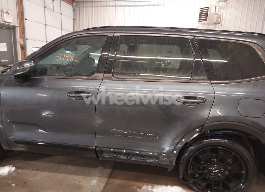 Photo 14 of 2022 Kia Telluride EX (VIN 5XYP3DHC4NG247566)