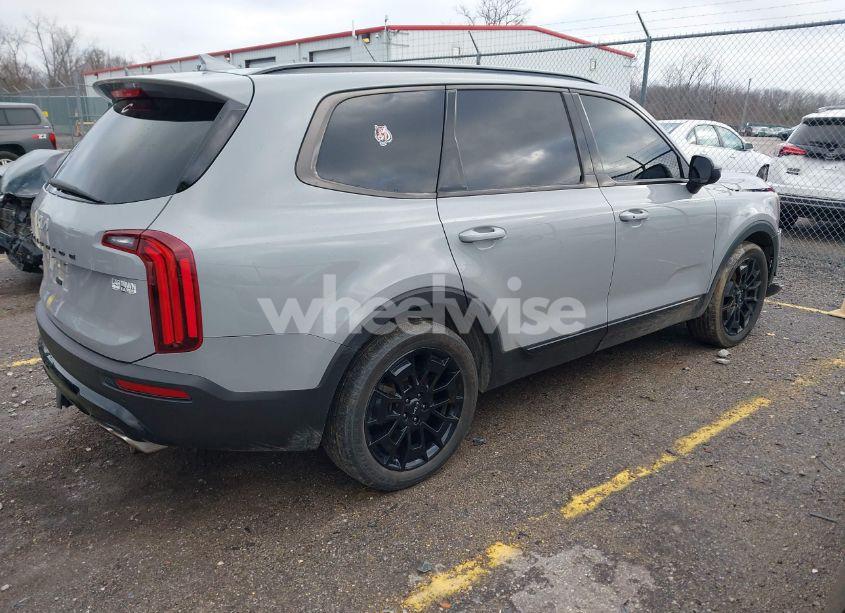 Photo 4 of 2022 Kia Telluride EX (VIN 5XYP3DHC4NG319222)