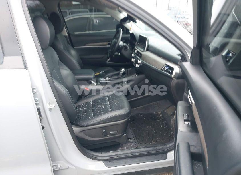 Photo 5 of 2022 Kia Telluride EX (VIN 5XYP3DHC4NG319222)