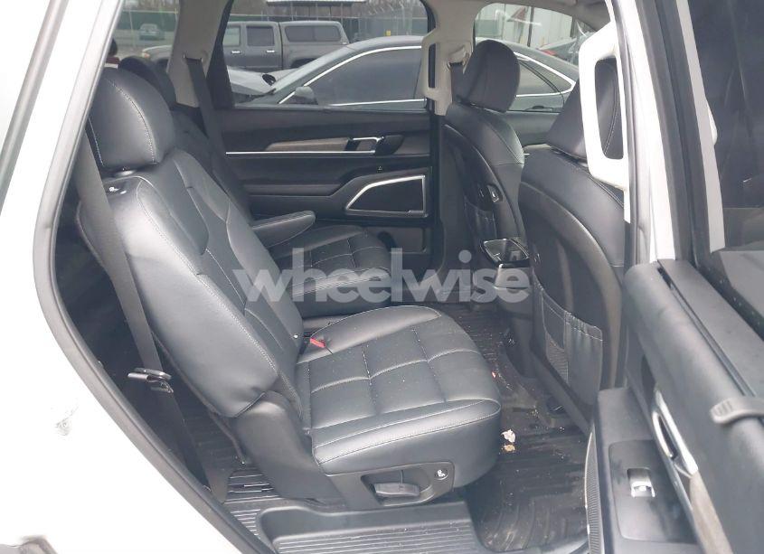 Photo 8 of 2022 Kia Telluride EX (VIN 5XYP3DHC4NG319222)