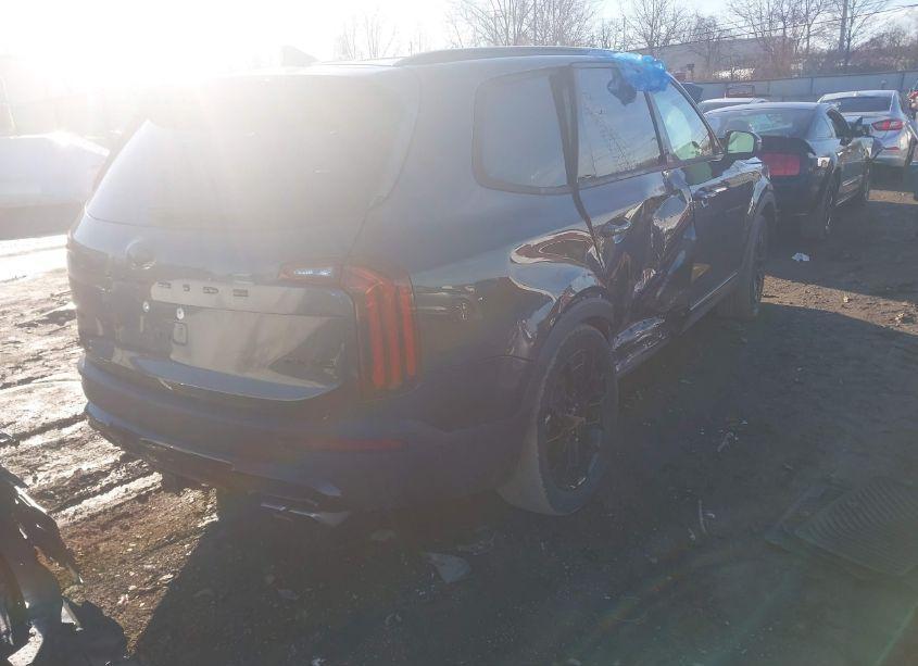 Photo 4 of 2021 Kia Telluride EX (VIN 5XYP3DHC5MG189630)
