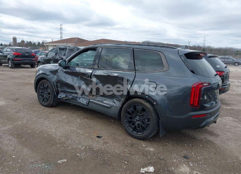 Photo 3 of 2022 Kia Telluride EX (VIN 5XYP3DHC6NG218702)