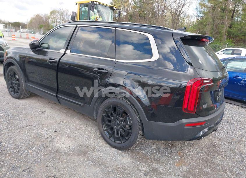 Photo 3 of 2021 Kia Telluride EX (VIN 5XYP3DHC9MG182549)