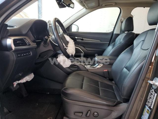 Photo 10 of 2021 KIA TELLURIDE EX (VIN 5XYP3DHCXMG116835)