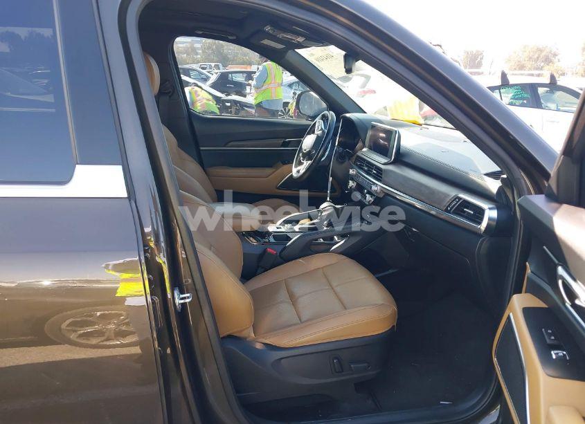 Photo 5 of 2022 Kia Telluride SX (VIN 5XYP54HC5NG249742)